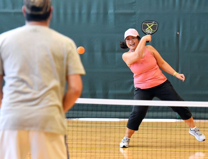 how much does it cost to play pickleball