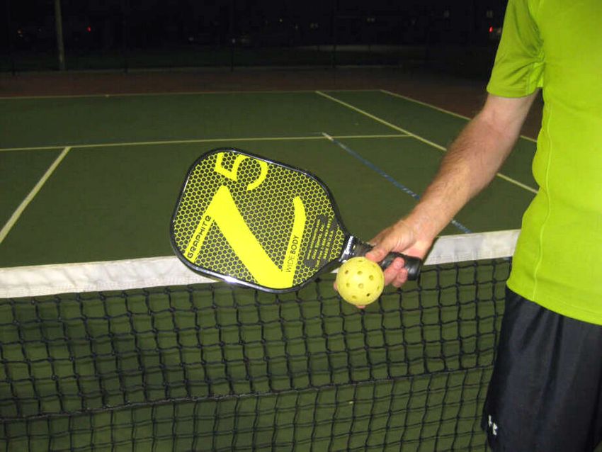 can you play pickleball on a tennis court